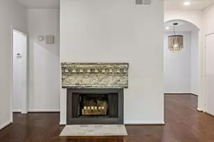 11711 Memorial Dr, Houston, TX 77024 - Photo 12