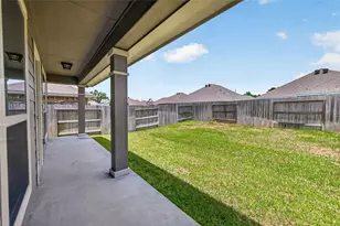 14370 S Summerchase Cir, Willis, TX 77318 - Photo 36