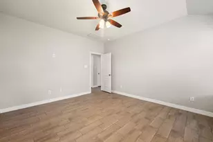 3010 Lockeridge Village Dr, Spring, TX 77386 - Photo 22