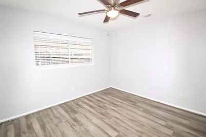 2126 Highland Hills Drive, Sugar Land, TX 77478 - Photo 10