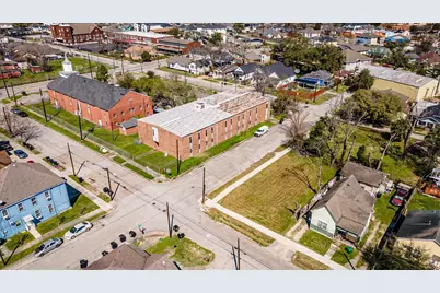 1724 Common Street, Houston, TX 77009 - Photo 10