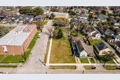 1724 Common Street, Houston, TX 77009 - Photo 12
