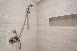 880 Tully Rd, Houston, TX 77079 - Photo 28
