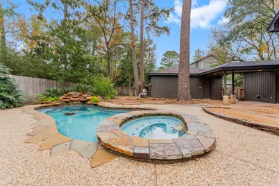 6 Thornhedge Court, The Woodlands, TX 77381 - Photo 38