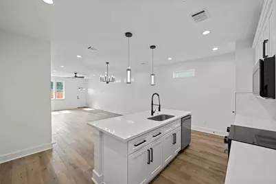 8421 Venus Street #A B, Houston, TX 77088 - Photo 14