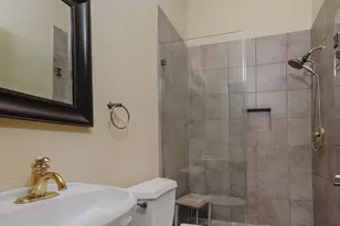14 Graceful Elm Ct, The Woodlands, TX 77381 - Photo 10