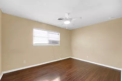 2202 Palomar Street, Baytown, TX 77520 - Photo 10