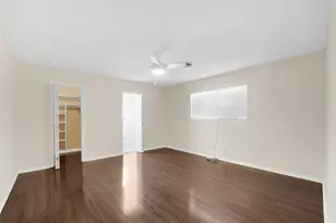 2202 Palomar St, Baytown, TX 77520 - Photo 8