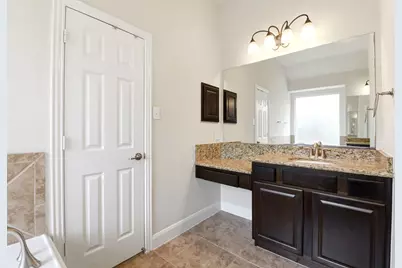 13914 Tallheath Court, Houston, TX 77044 - Photo 32