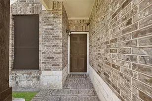 4743 Bay Vista Dr, Baytown, TX 77523 - Photo 2