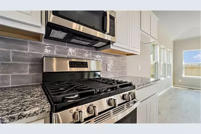 855 Waukegan Road, Conroe, TX 77306 - Photo 12