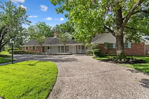1603 Bethlehem St, Houston, TX 77018 - Photo 2