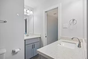761 E 33rd St, Houston, TX 77022 - Photo 10