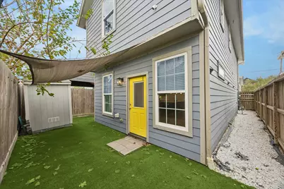 761 E 33rd Street, Houston, TX 77022 - Photo 16