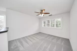 103 E Lakeridge Dr, The Woodlands, TX 77381 - Photo 30