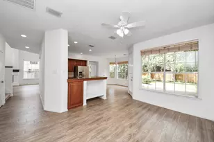 103 E Lakeridge Dr, The Woodlands, TX 77381 - Photo 22