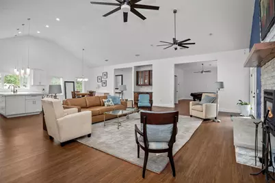 207 W Neyland, Colmesneil, TX 75938 - Photo 4