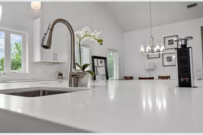 207 W Neyland, Colmesneil, TX 75938 - Photo 16