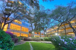 101 Westcott St, Houston, TX 77007 - Photo 2