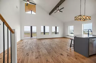809 W Taylor Ave, Port O'Connor, TX 77982 - Photo 6
