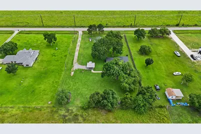 4911 Brister Parkway, Rosharon, TX 77583 - Photo 2