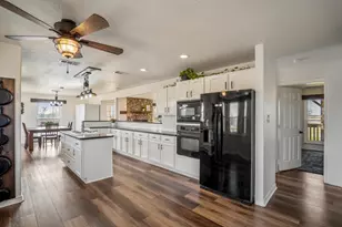 10009 County Rd 168, Alvin, TX 77511 - Photo 14