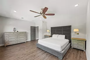 1711 Leilani Dr, Houston, TX 77055 - Photo 16