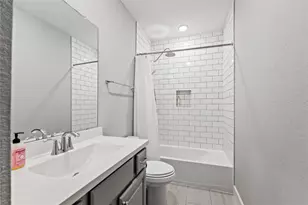 1711 Leilani Dr, Houston, TX 77055 - Photo 24