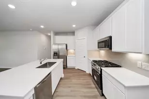 111 W Canopy Xing Cir, Conroe, TX 77301 - Photo 6