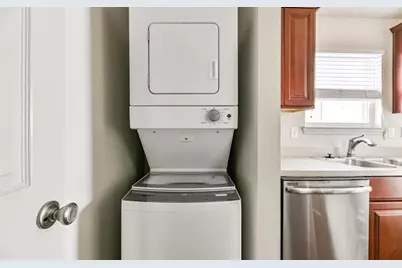 7600 Emmett F Lowry Expressway #416, Texas City, TX 77591 - Photo 10