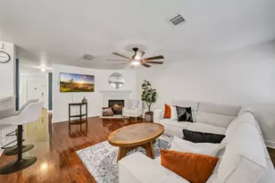 19819 Crested Hill Ln, Cypress, TX 77433 - Photo 6