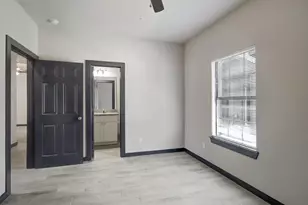 5624 Kittridge St, Houston, TX 77028 - Photo 4