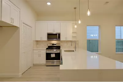 957 Ringold Street, Houston, TX 77088 - Photo 8