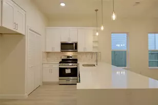 957 Ringold St, Houston, TX 77088 - Photo 8