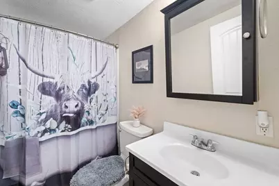 210 N 10th Street, Highlands, TX 77562 - Photo 18