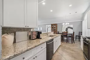 103 Cove Pl, Conroe, TX 77356 - Photo 10