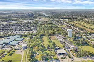 2926 Massey Tompkins Rd, Baytown, TX 77521 - Photo 8