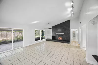 10407 Townhall Lane, Sugar Land, TX 77498 - Photo 10