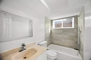 10407 Townhall Ln, Sugar Land, TX 77498 - Photo 14