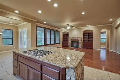 101 E Silverwood Ranch Estate, Shenandoah, TX 77384 - Photo 8