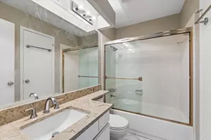1480 Gemini St, Houston, TX 77058 - Photo 16