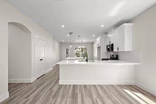 7714 N Howton St, Houston, TX 77028 - Photo 6