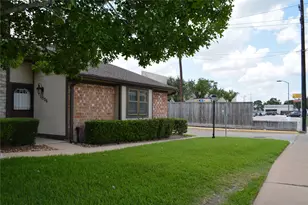 11526 S Kirkwood Rd, Houston, TX 77477 - Photo 4