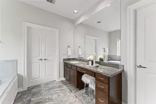 11129 Olympia Dr, Houston, TX 77042 - Photo 16