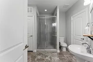 11129 Olympia Dr, Houston, TX 77042 - Photo 22