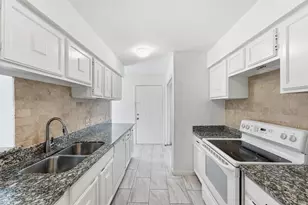 78 W Park West Dr, Houston, TX 77072 - Photo 8