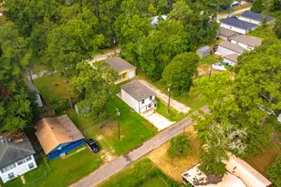 155 Cherry Tree, Livingston, TX 77351 - Photo 16