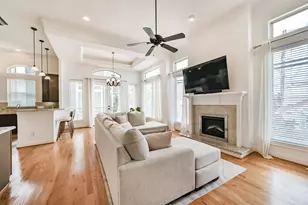 2016 Sabine St, Houston, TX 77007 - Photo 4
