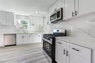 1831 Courtside Pl Dr, Missouri City, TX 77489 - Photo 14