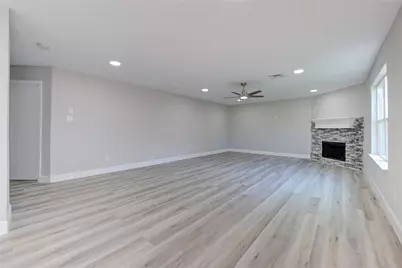 1831 Courtside Place Drive, Missouri City, TX 77489 - Photo 22